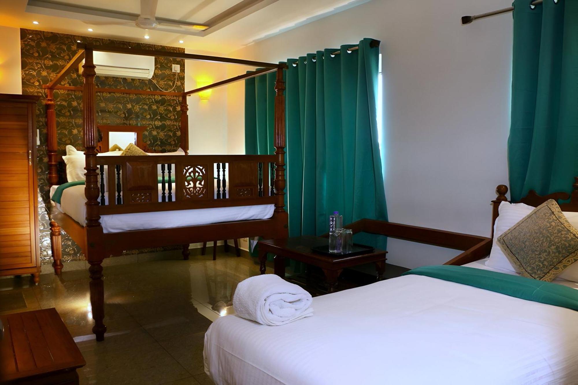 Le Holiday Inn Ποντισερί Εξωτερικό φωτογραφία